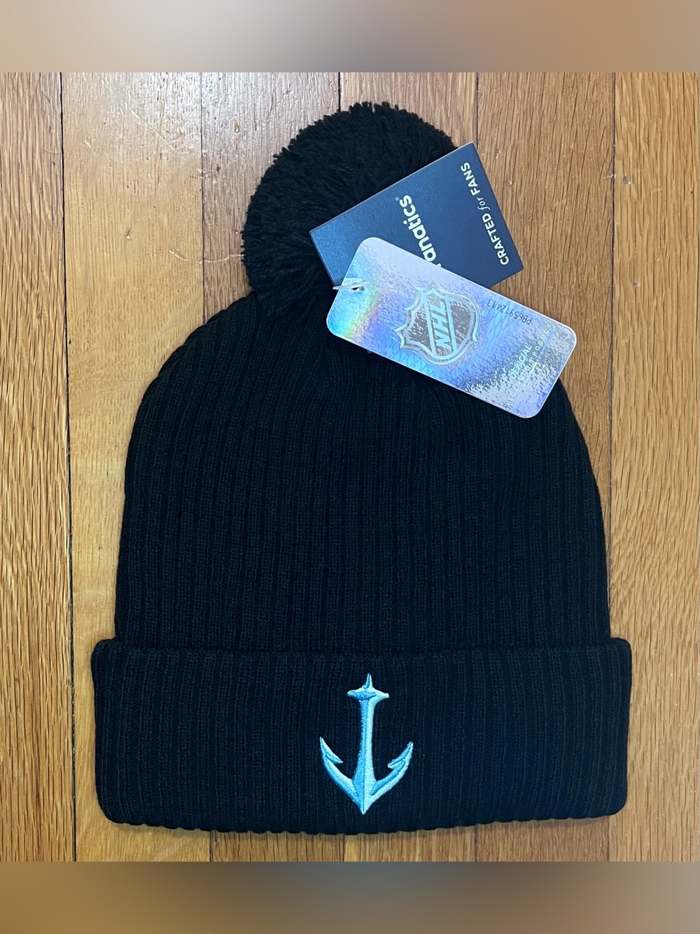 Seattle Kraken Fanatics Blue Cuffed Knit Hat Beanie With Pom Unisex Adult NWT